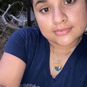 Meet your Posher, Dulce